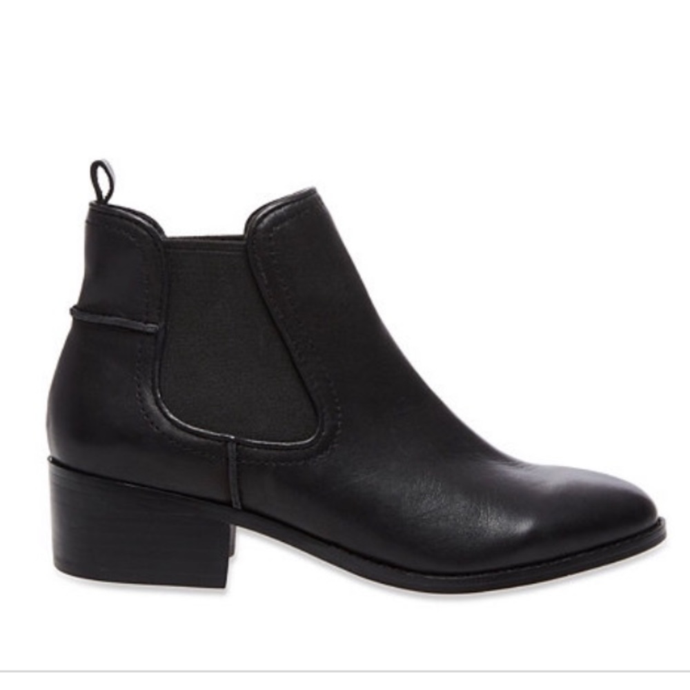 Steve Madden dicey booties